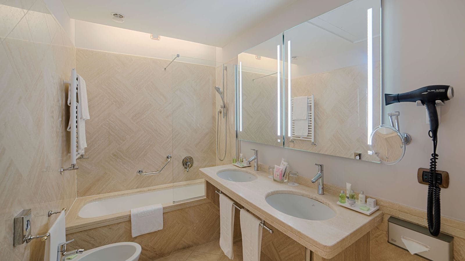rooms-suite-standard
