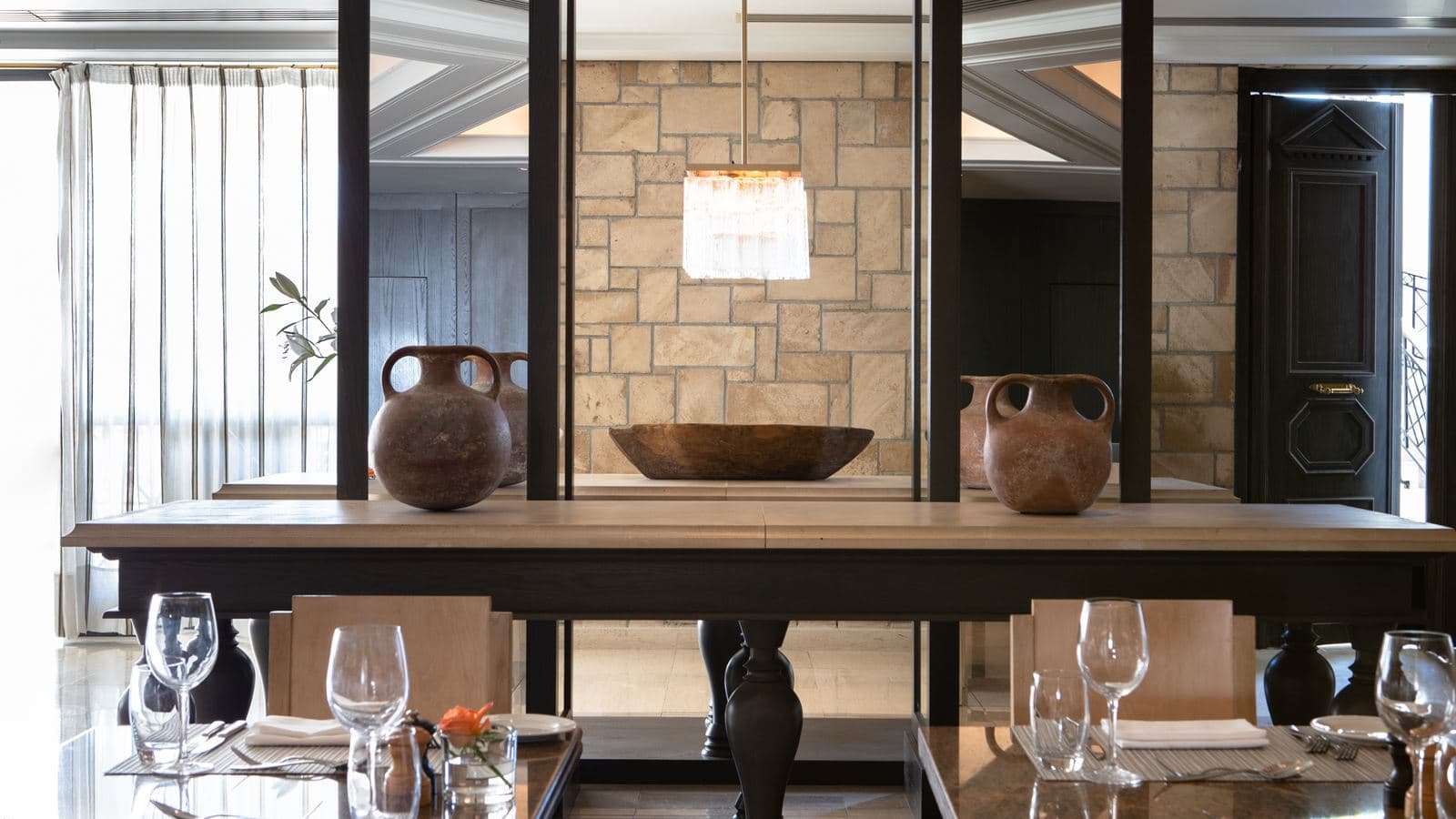 restaurants-restaurant