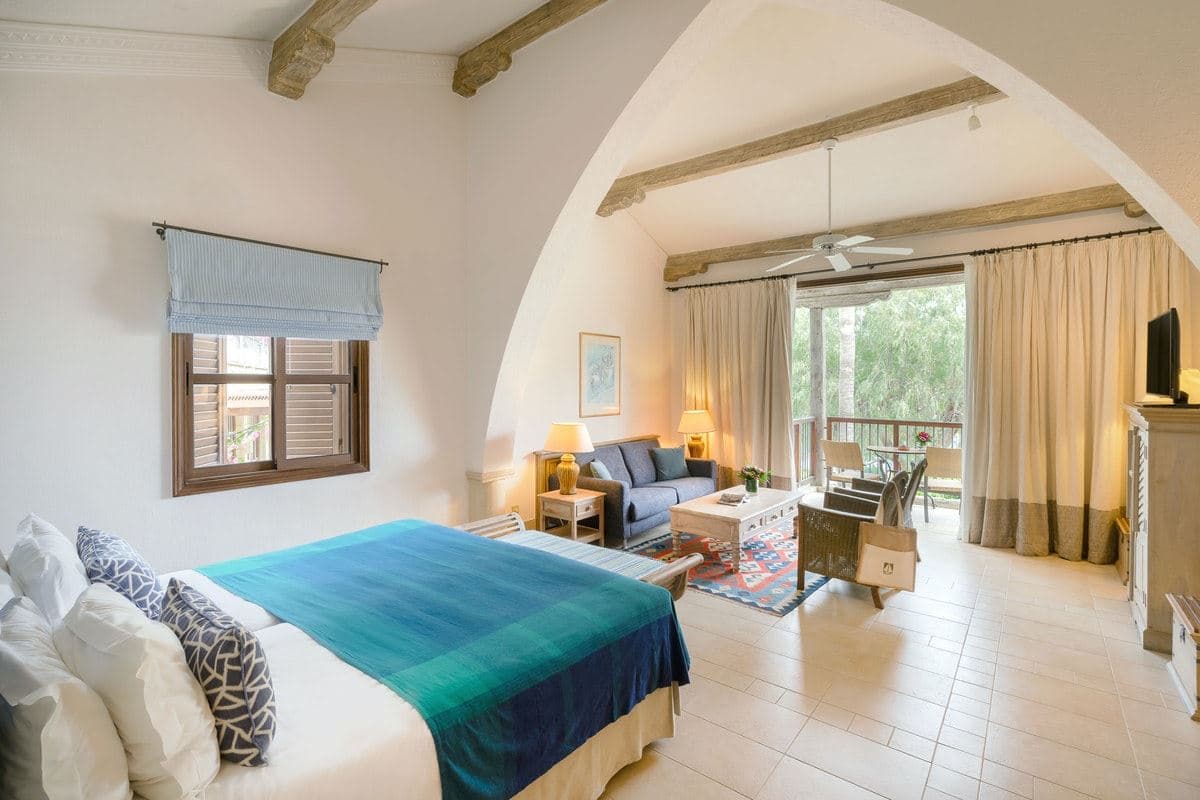 rooms-executive-suite-balcony-or-terrace