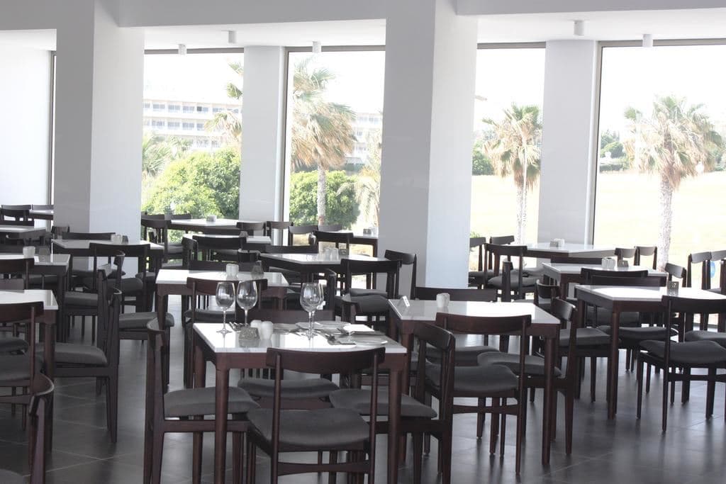 restaurants-restaurant