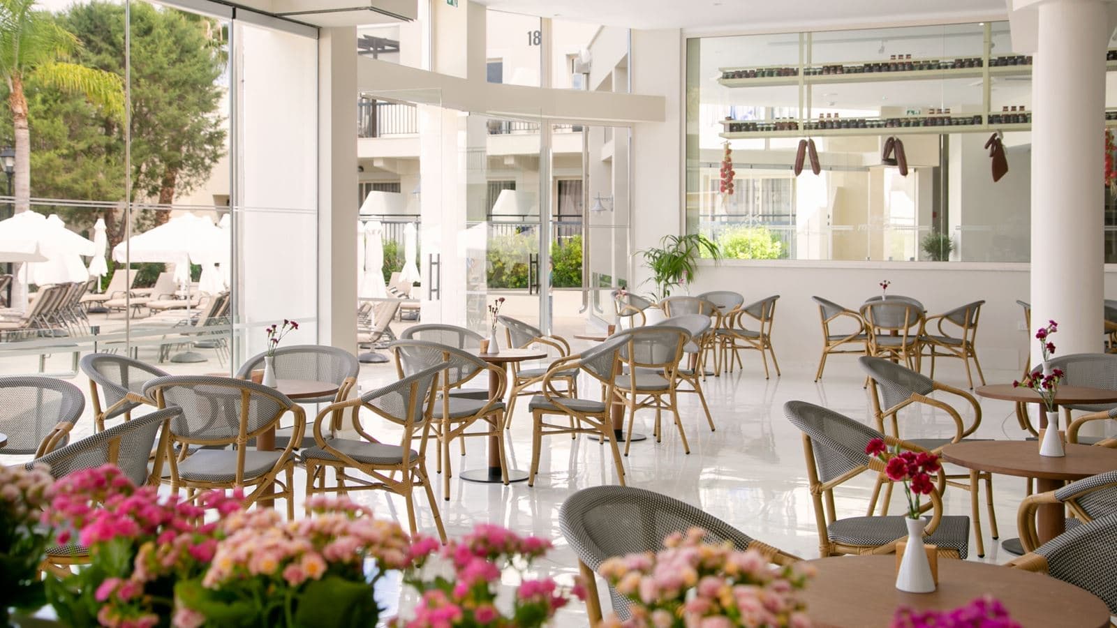 restaurants-main-restaurant