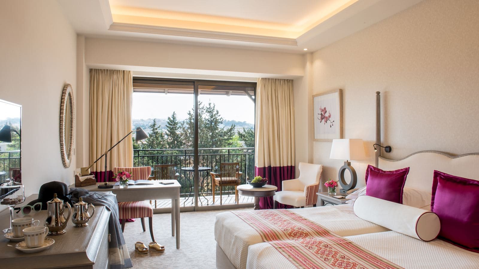 rooms-twin-deluxe-room