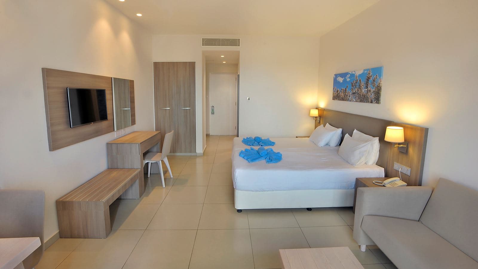 rooms-deluxe-studio