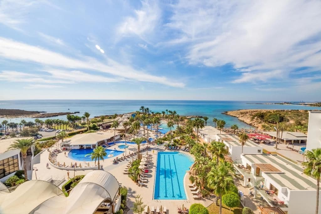 pools-outdoor-pool