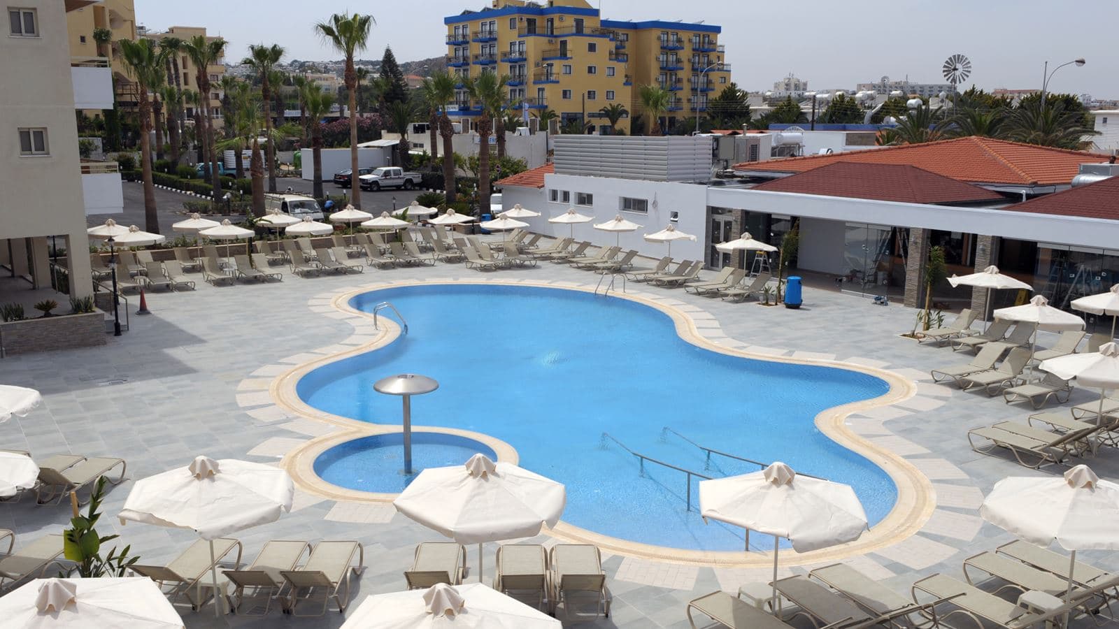 pools-outdoor-pool