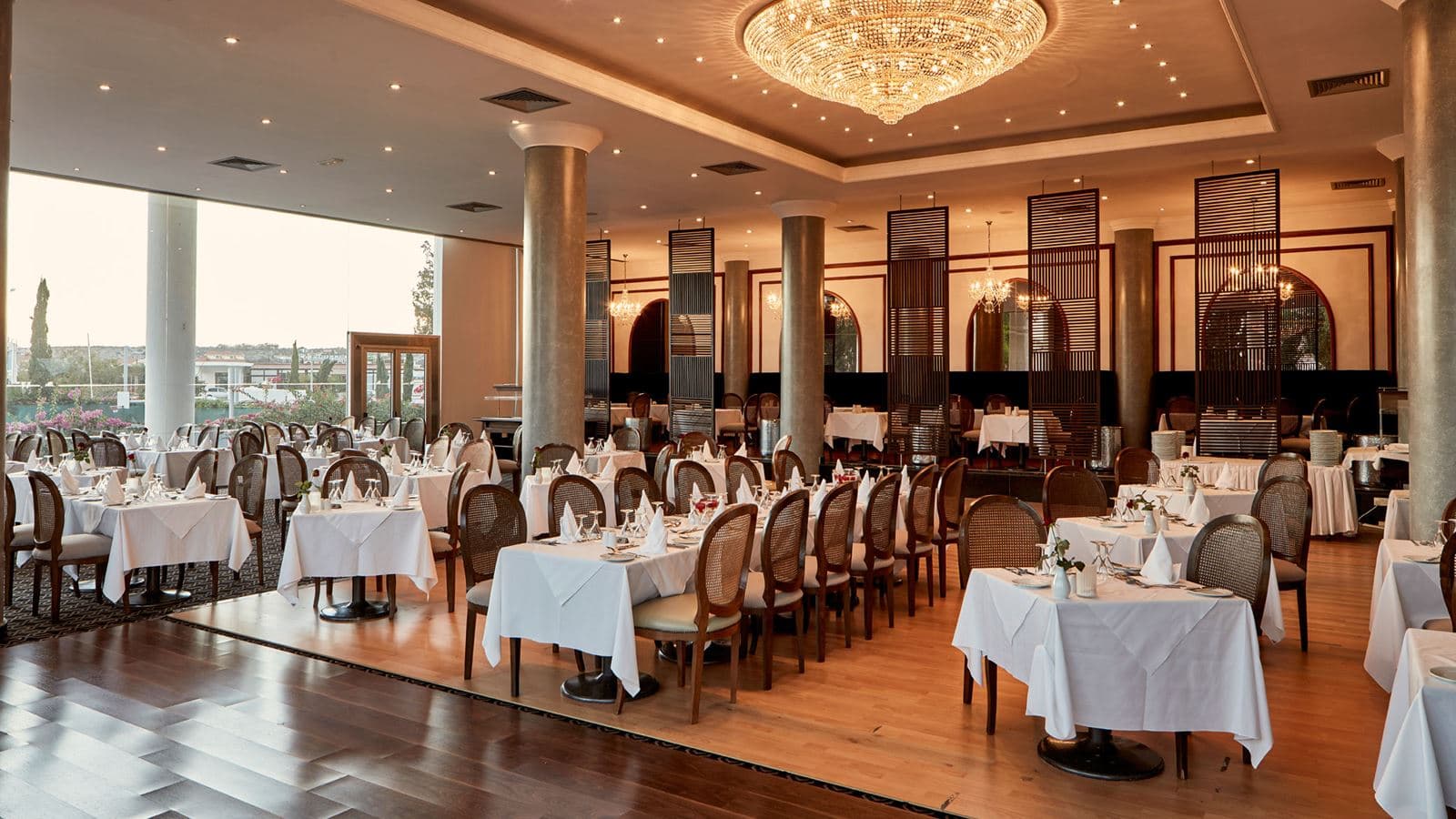 restaurants-restaurants
