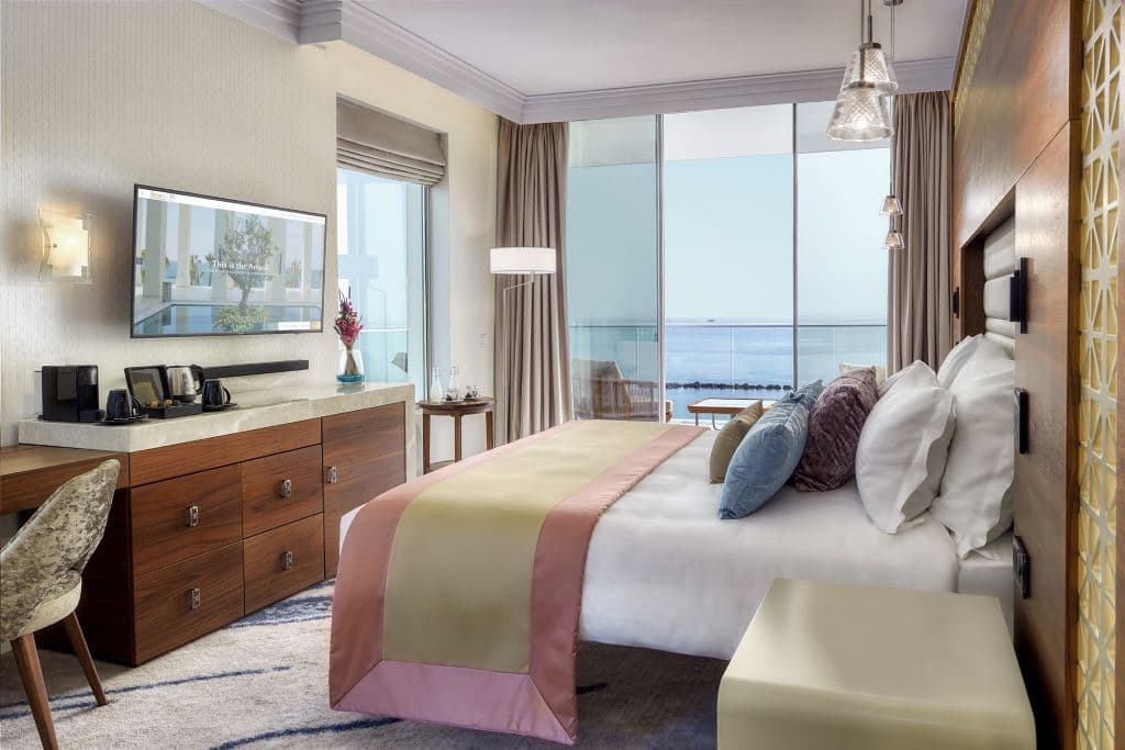 rooms-standard-junior-suite-seaview-balcony-or-terrace