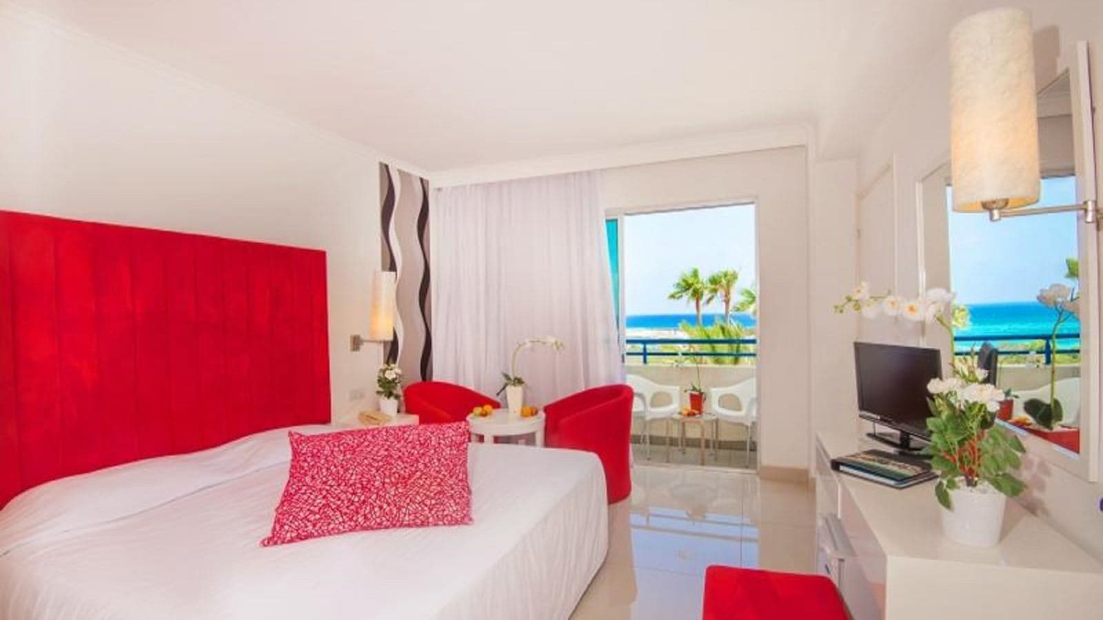 rooms-superior-room-seaviewbalcony-or-terrace
