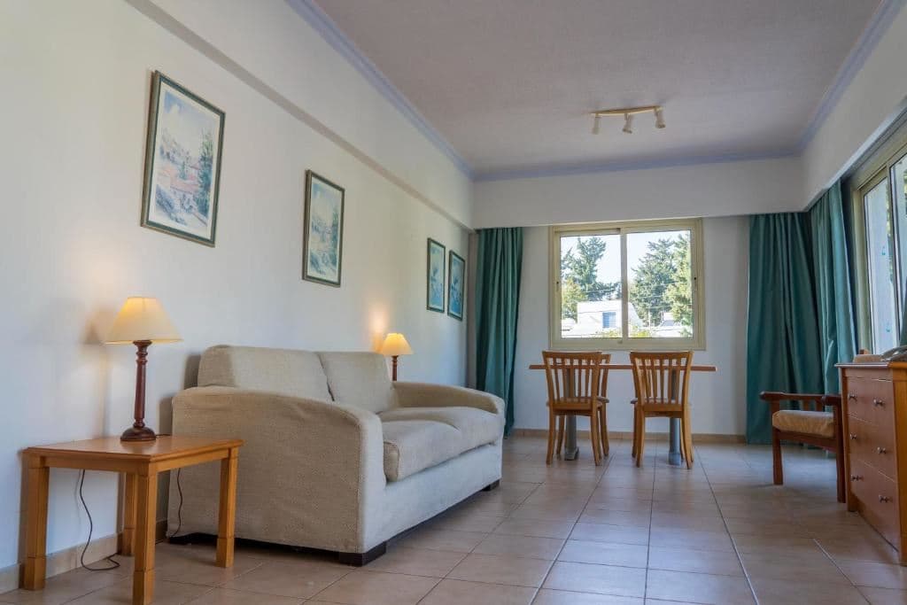 rooms-2-bedroom-standard-apartment