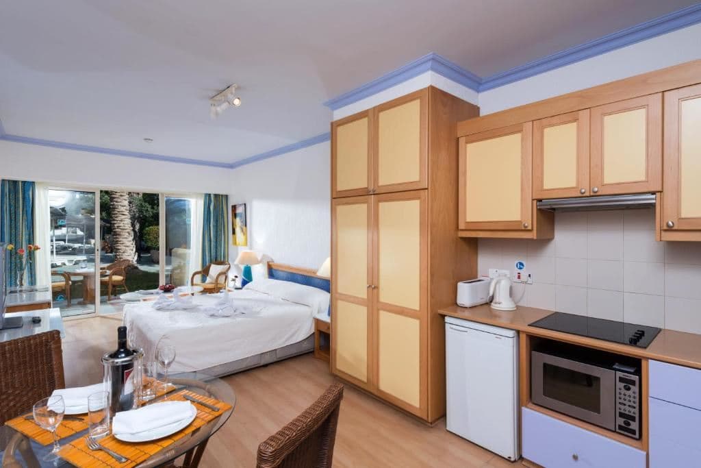 rooms-standard-studio