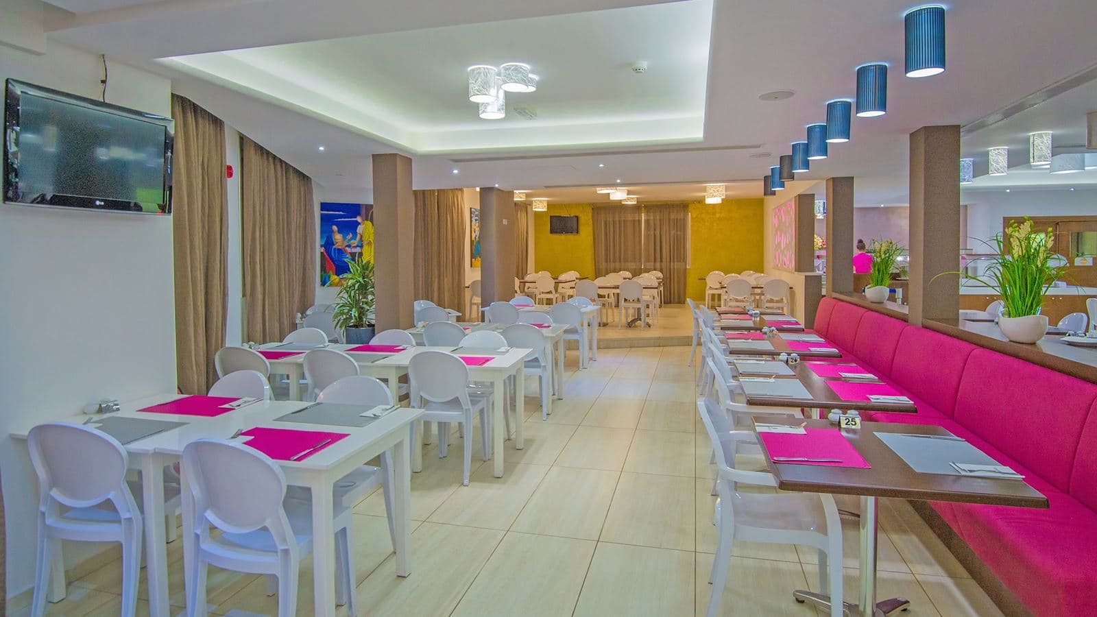 restaurants-main-building