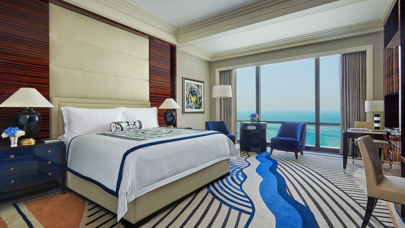rooms-deluxe-room