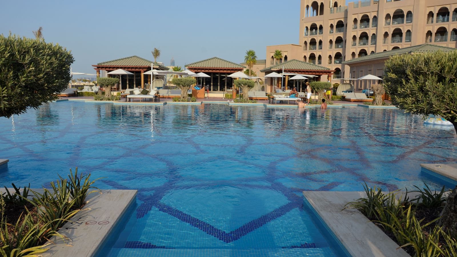 pools-outdoor-pool