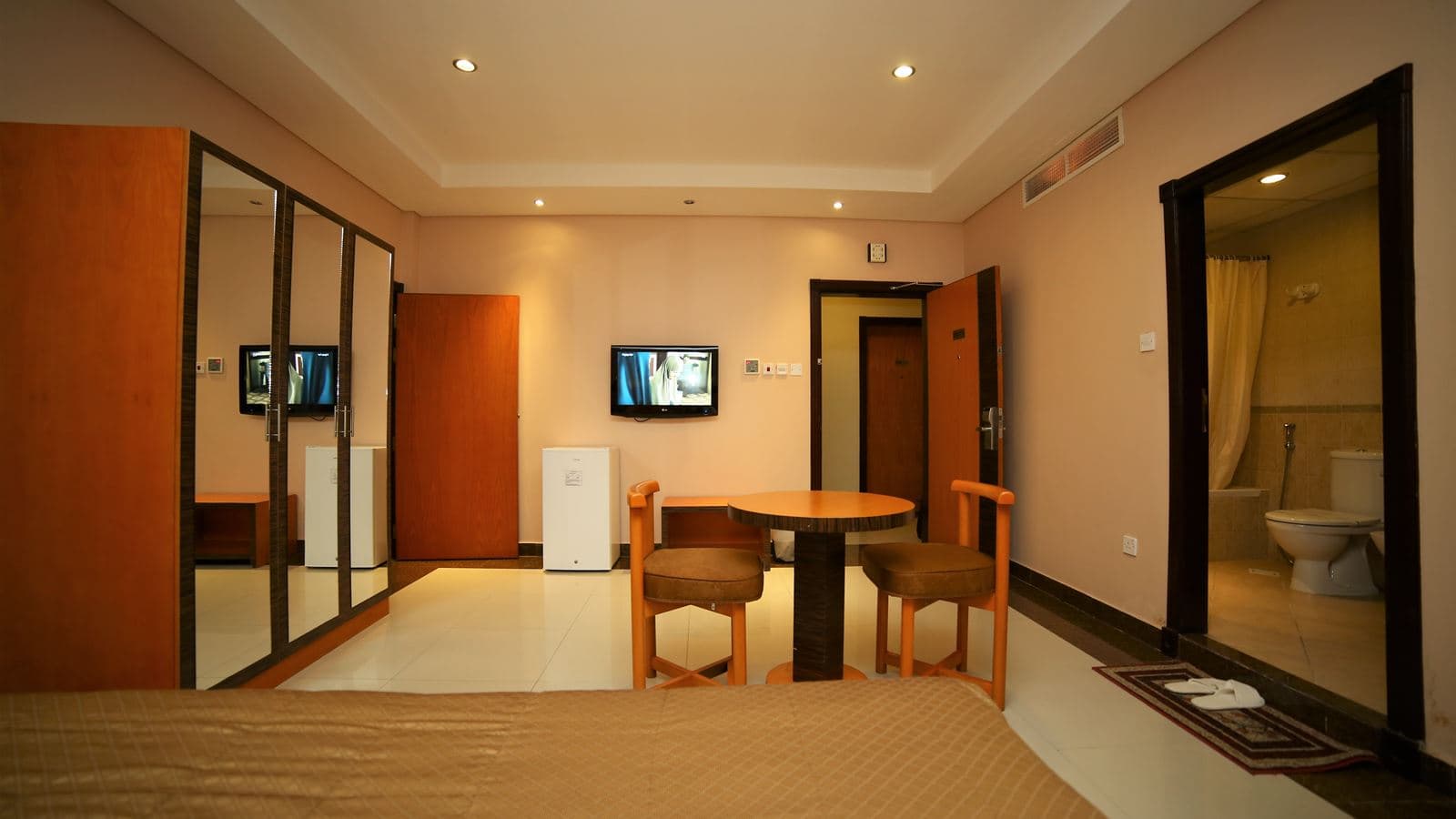 rooms-standard-room