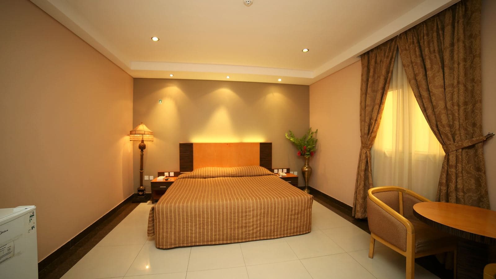 rooms-standard-room