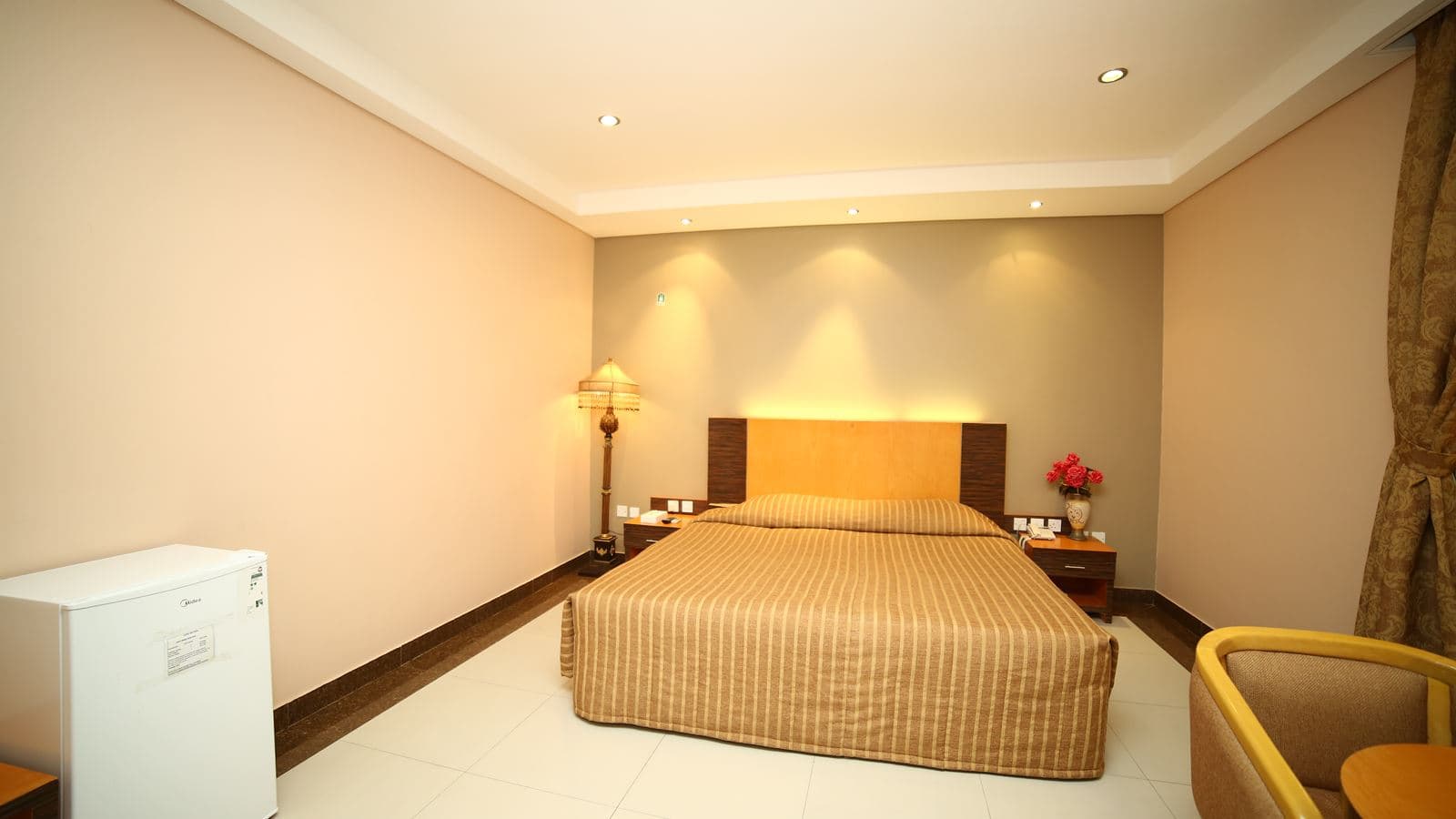 rooms-standard-room