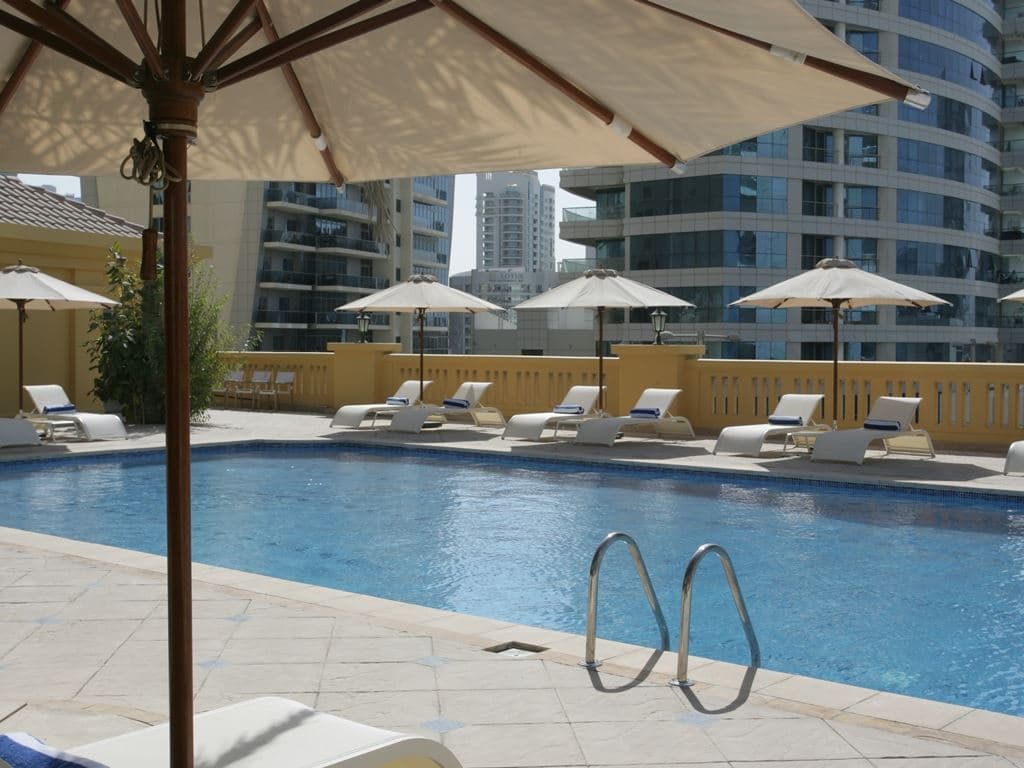 pools-outdoor-pool