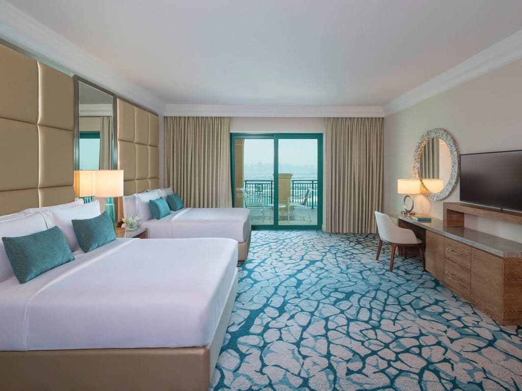 rooms-room-imperial-club-queen-palm