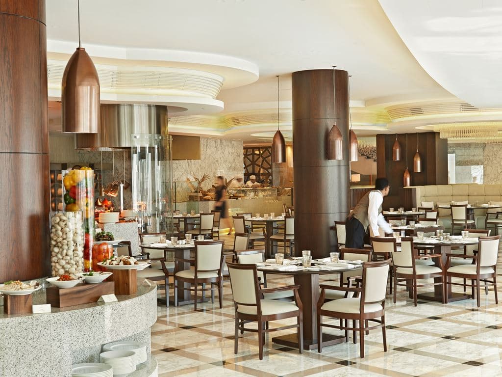 restaurants-mezzerie--main-dinning-restaurant