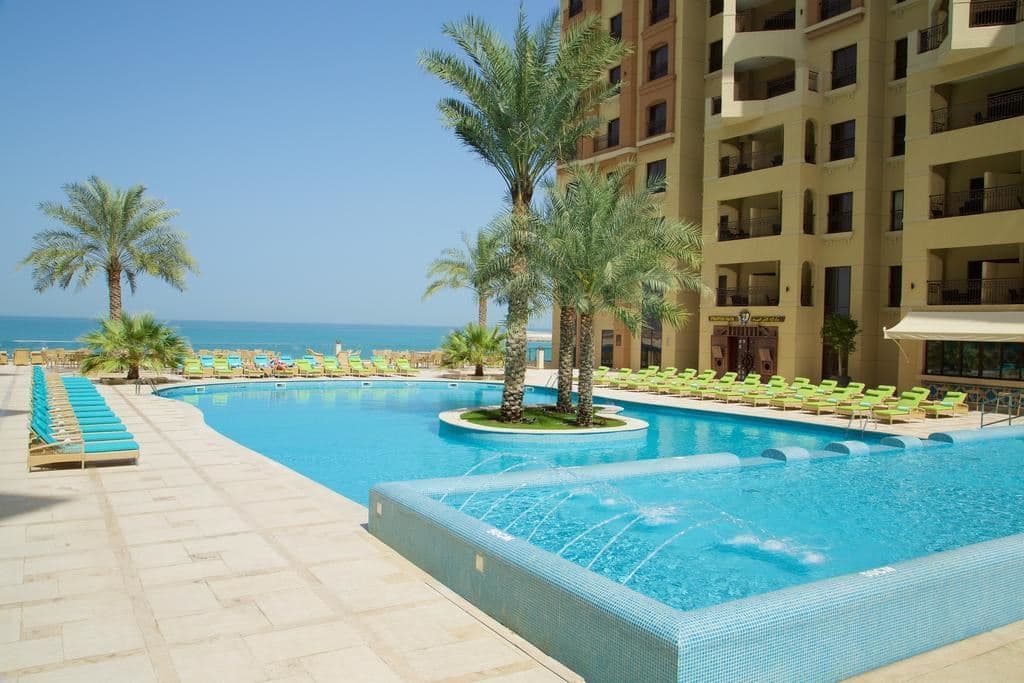 pools-outdoor-pool