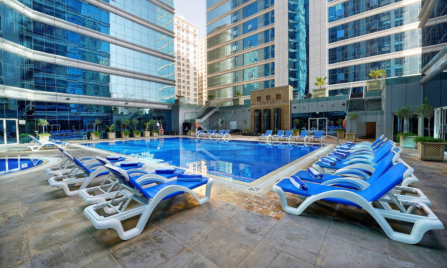 pools-outdoor-pool