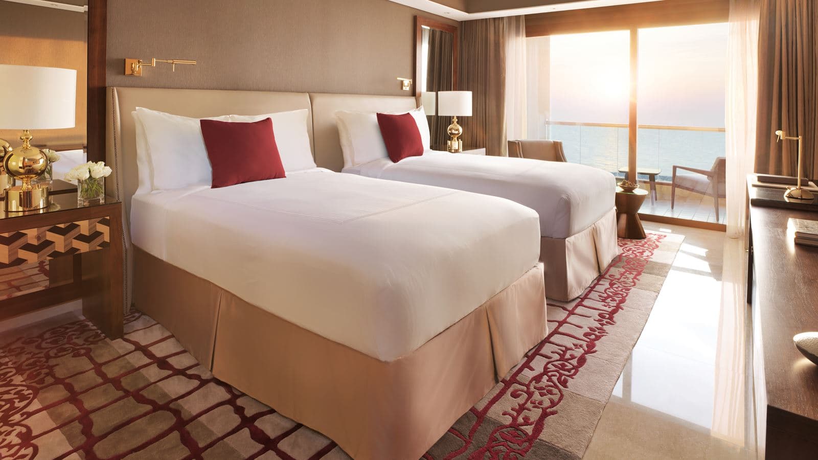 rooms-family-room-sea-view