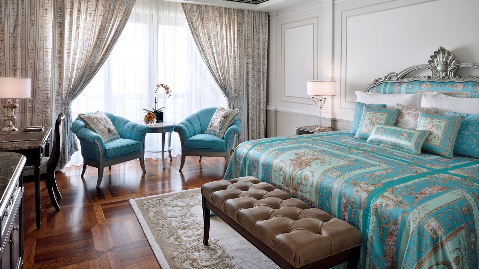 rooms-premier-versace-creek-view