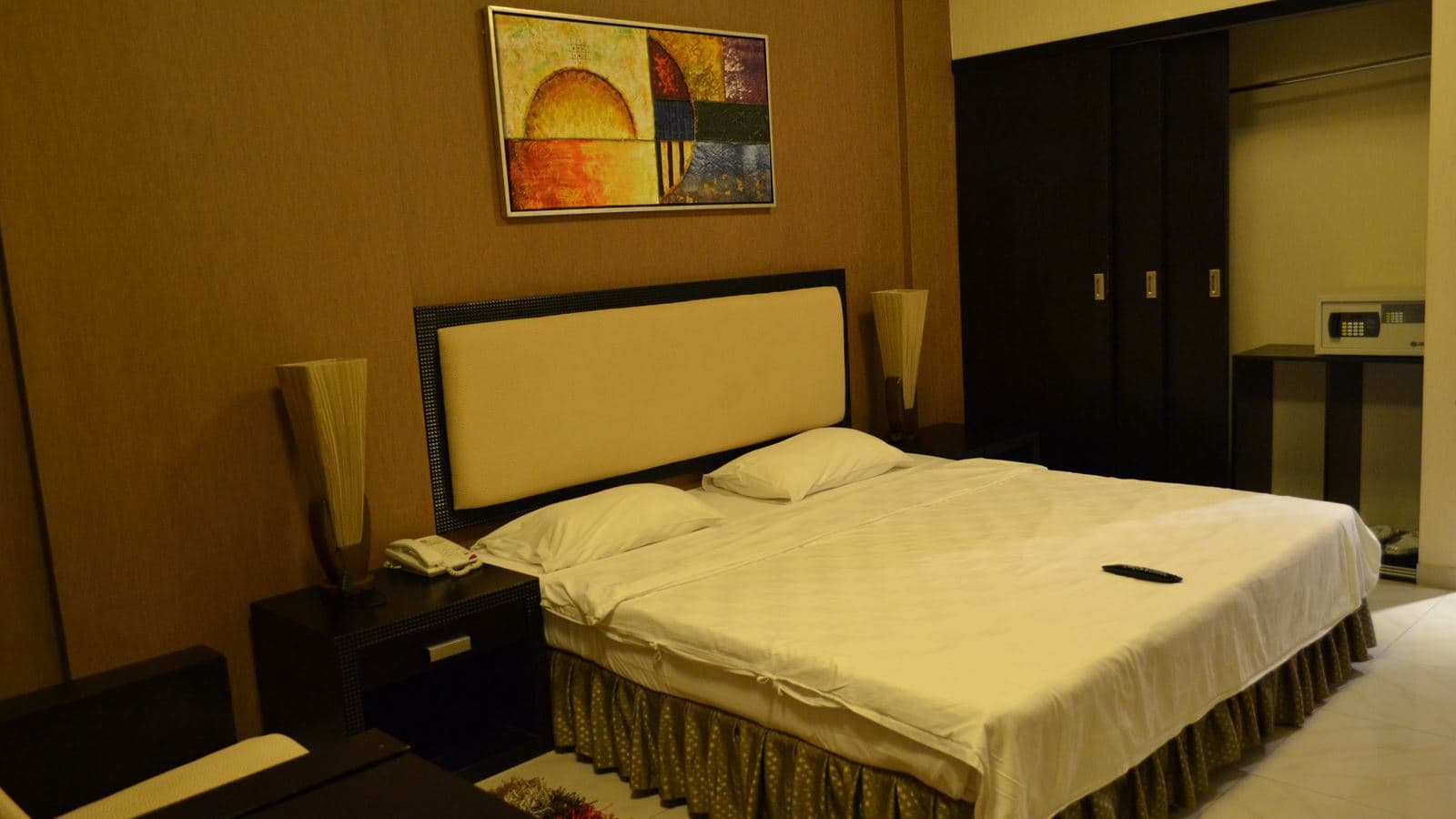 rooms-standard-room