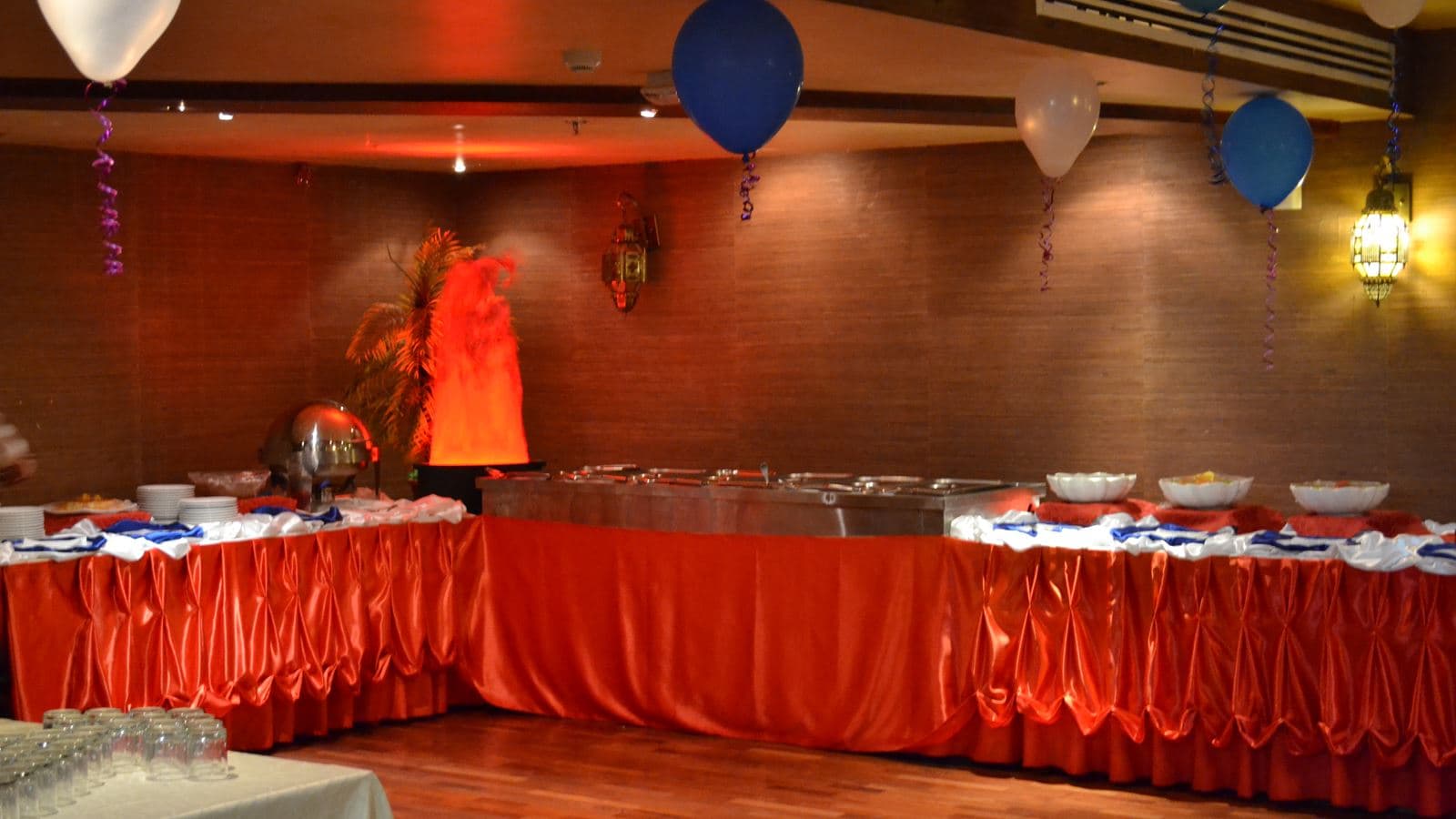 restaurants-crystal-restaurant