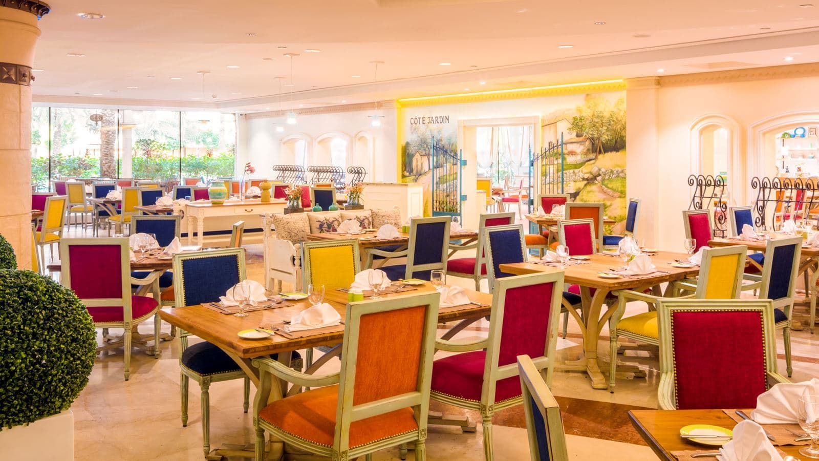 restaurants-main-restaurant