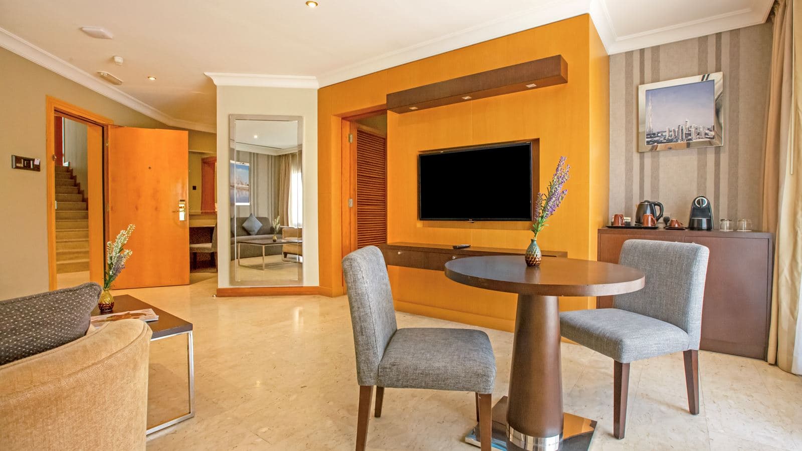 rooms-family-room