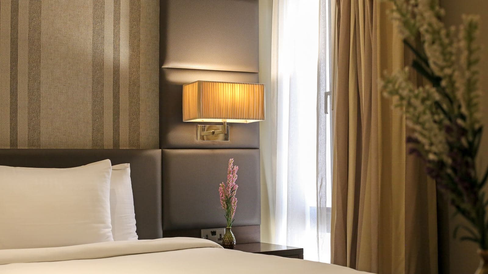rooms-family-room