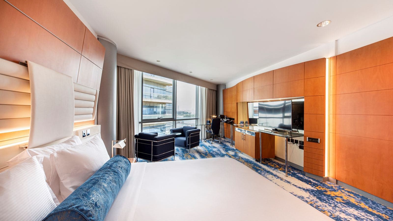 rooms-deluxe-room