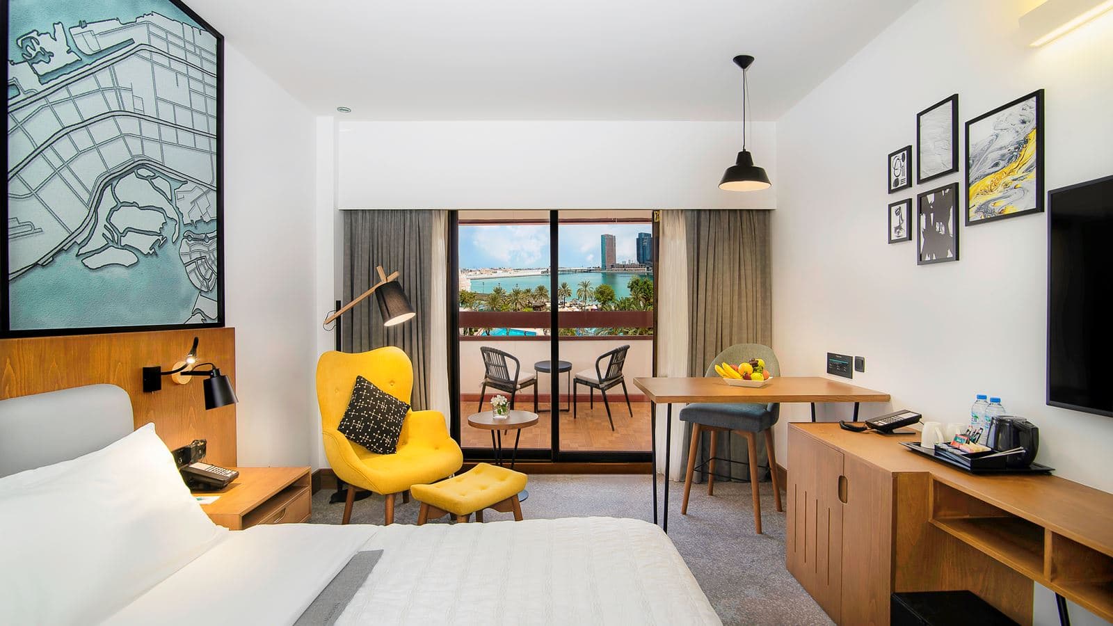 rooms-club-room-sea-view
