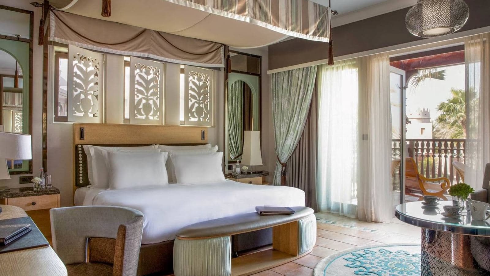 rooms-cove-house-garden-room