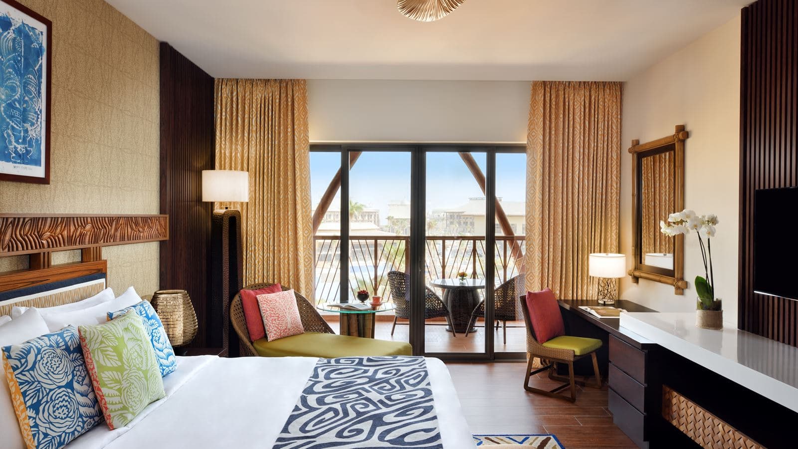 rooms-deluxe-king-room-resort-view