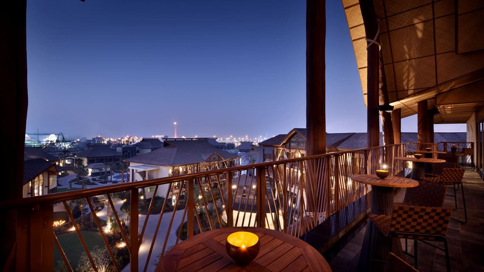 bars-lani-rooftop-bar-and-lounge