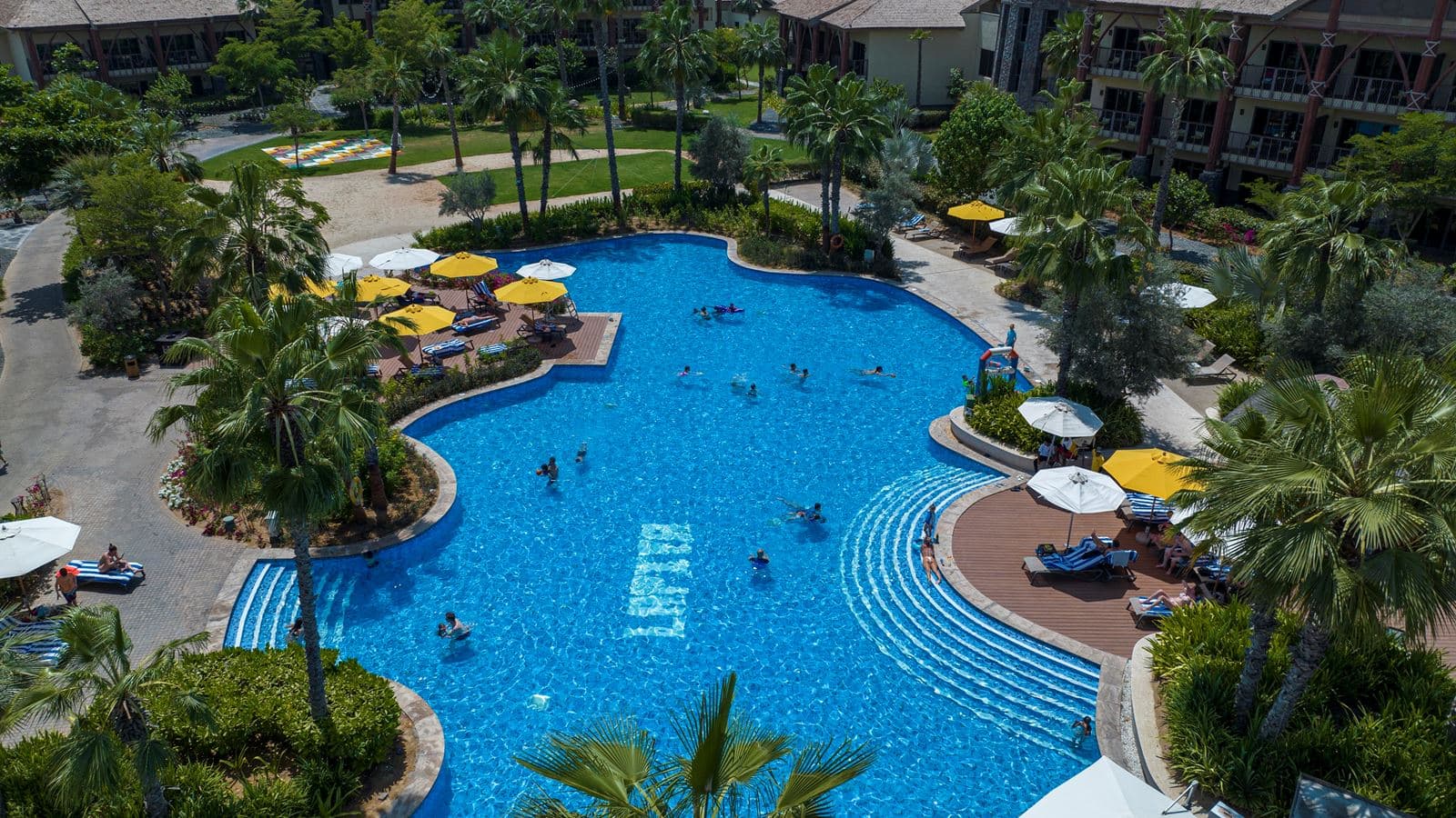 pools-outdoor-pool
