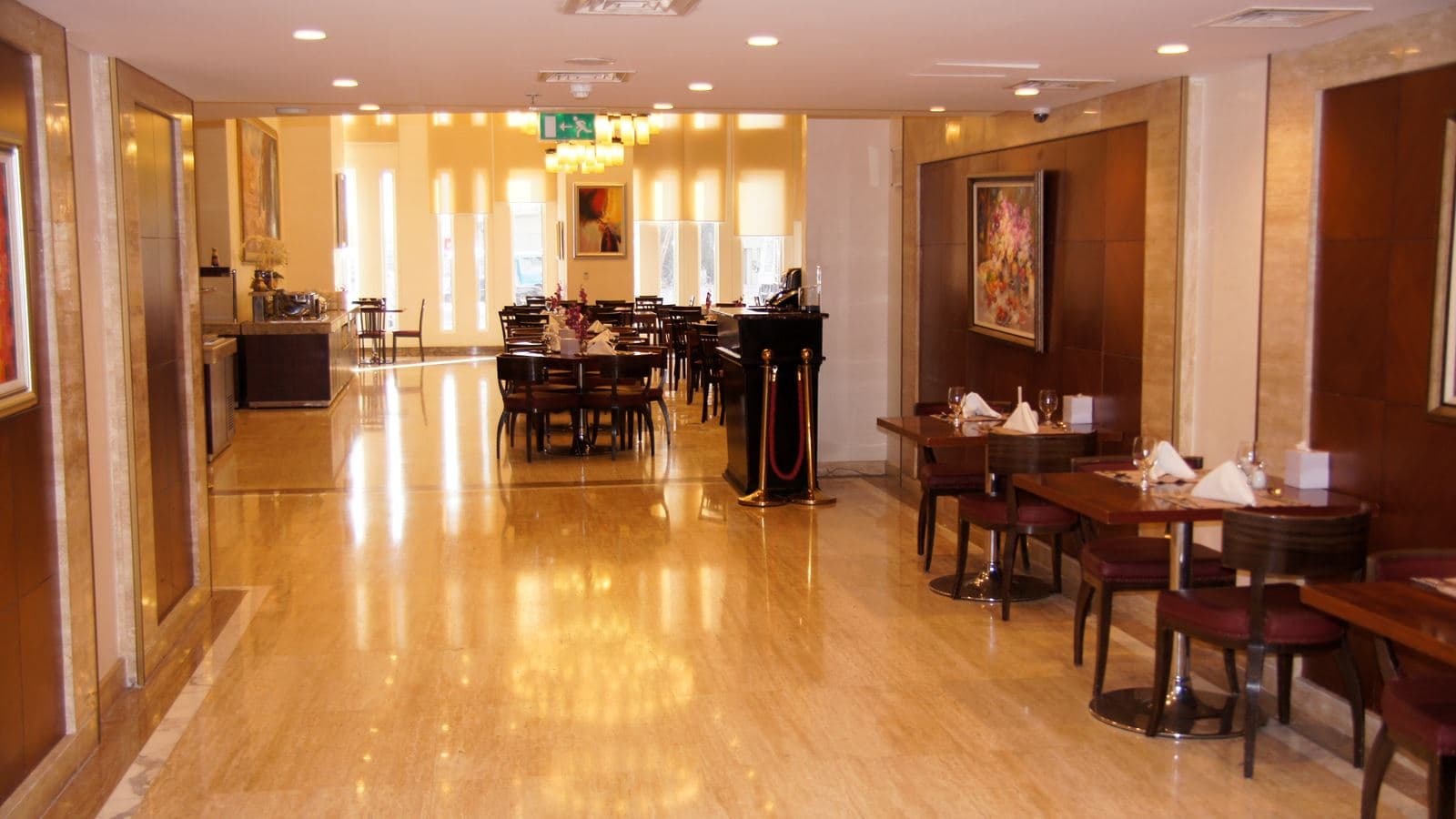 restaurants-main-restaurant