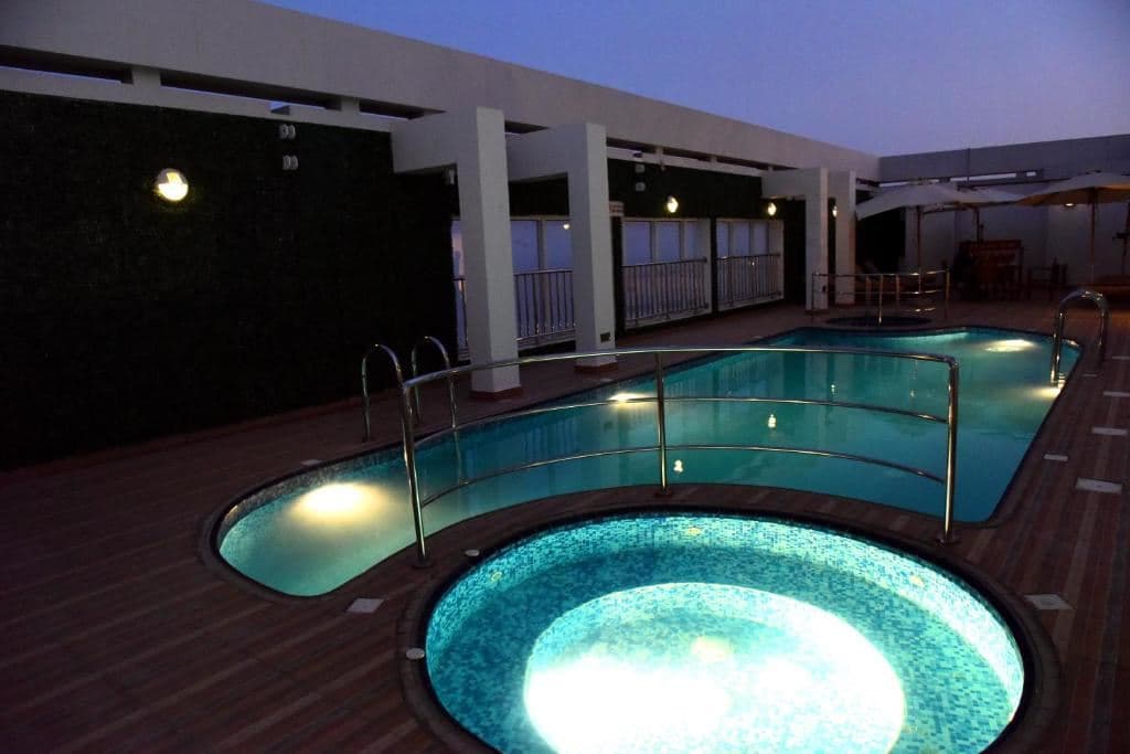pools-indoor-pool