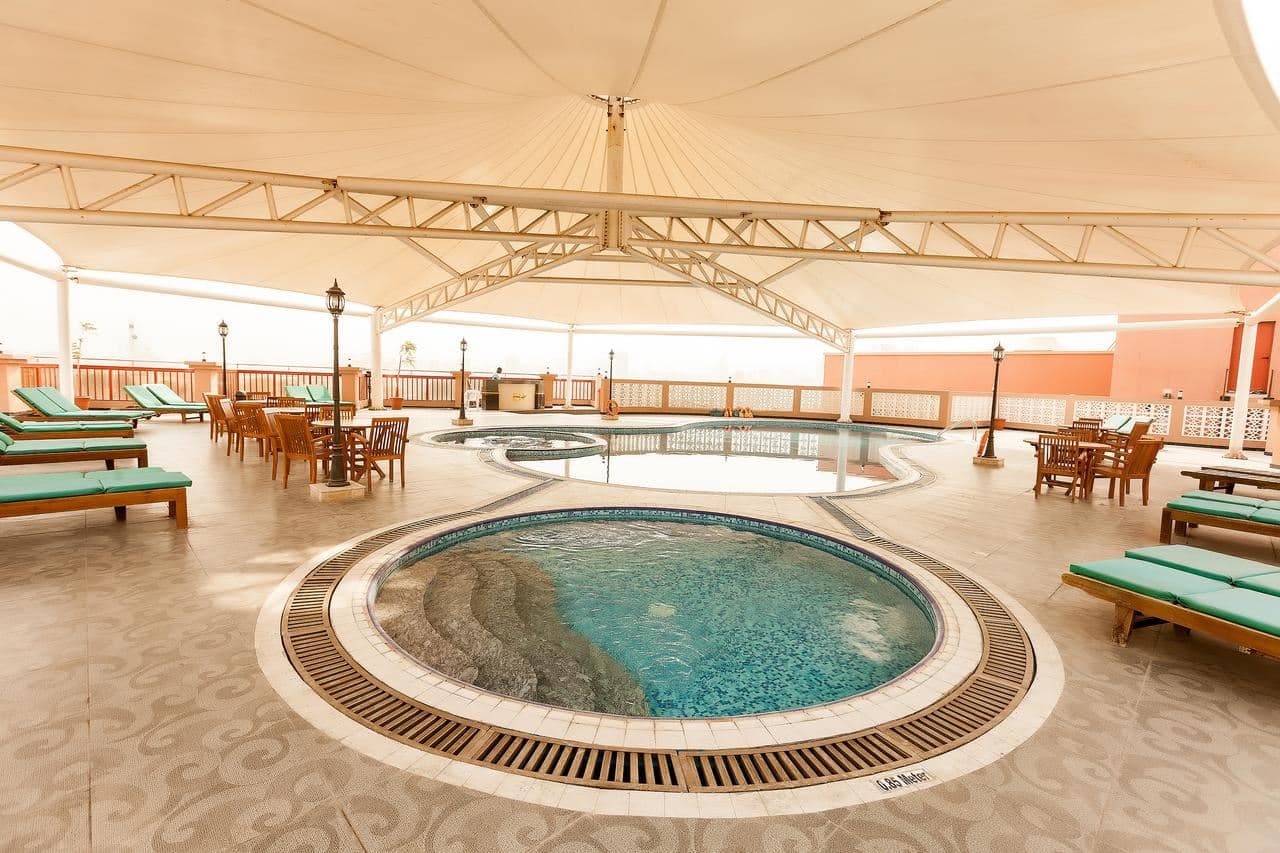 pools-outdoor--indoor-pool