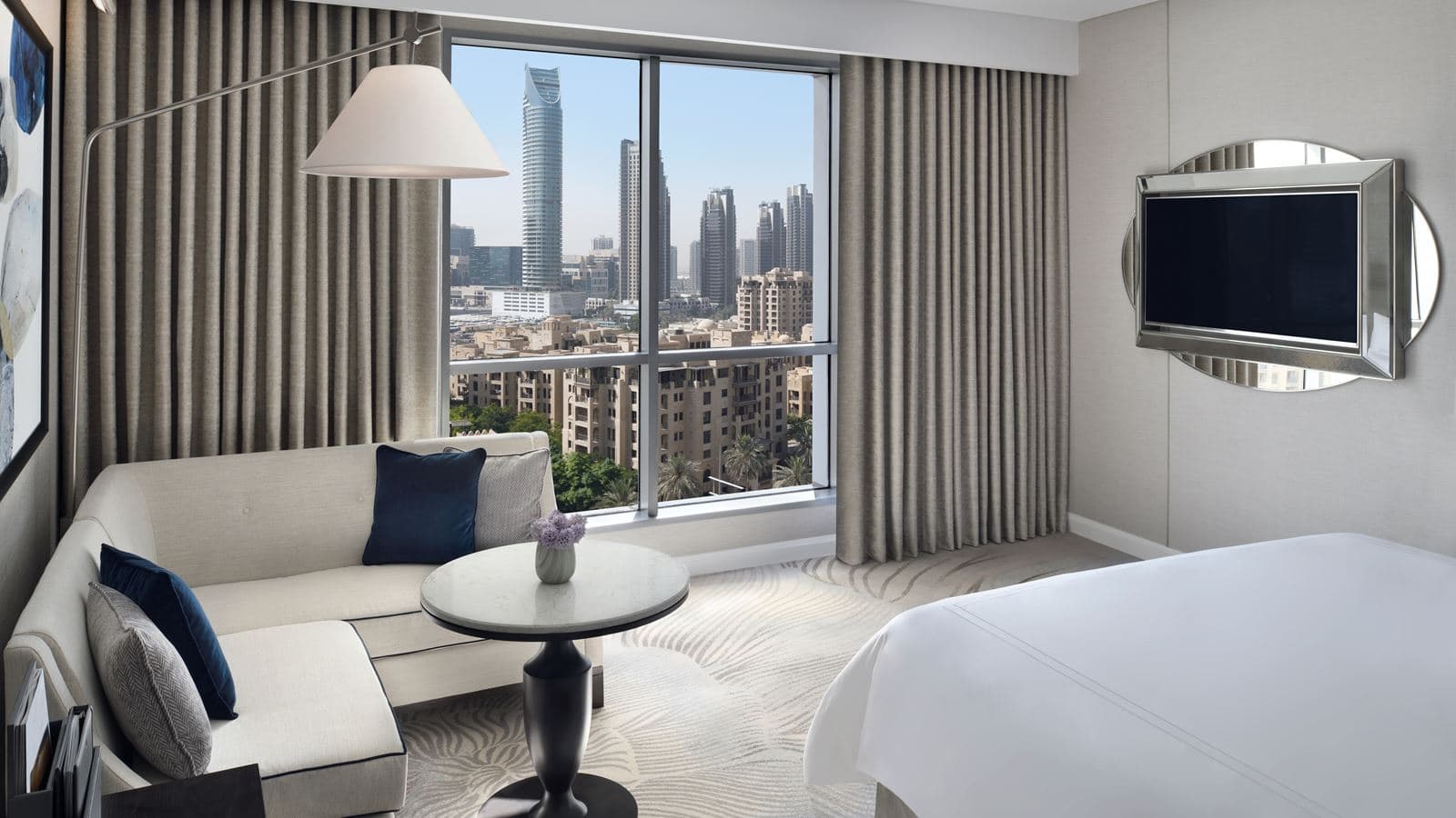 rooms-deluxe-room