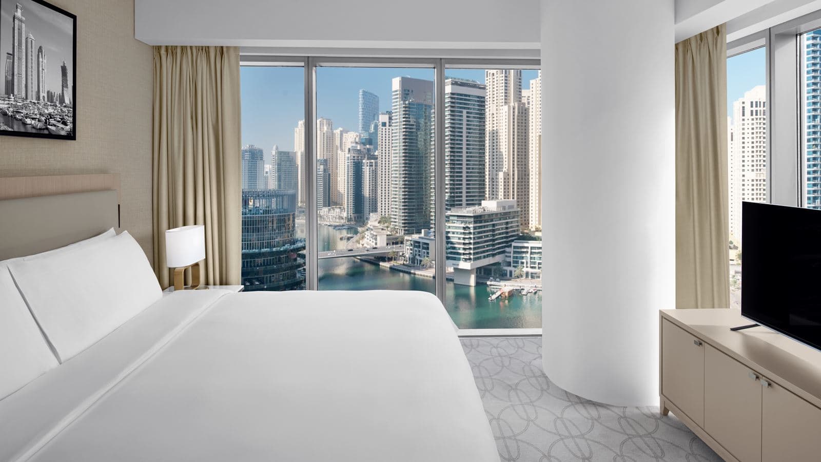 rooms-grand-guest-room-marina-view
