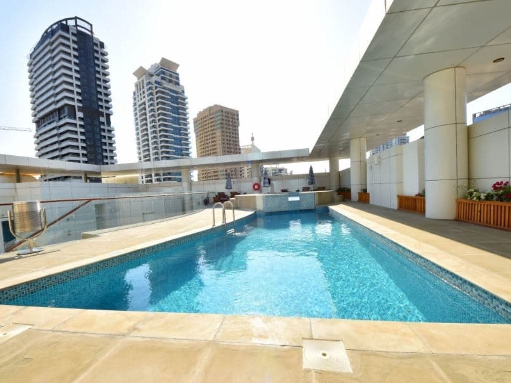 pools-outdoor-pool
