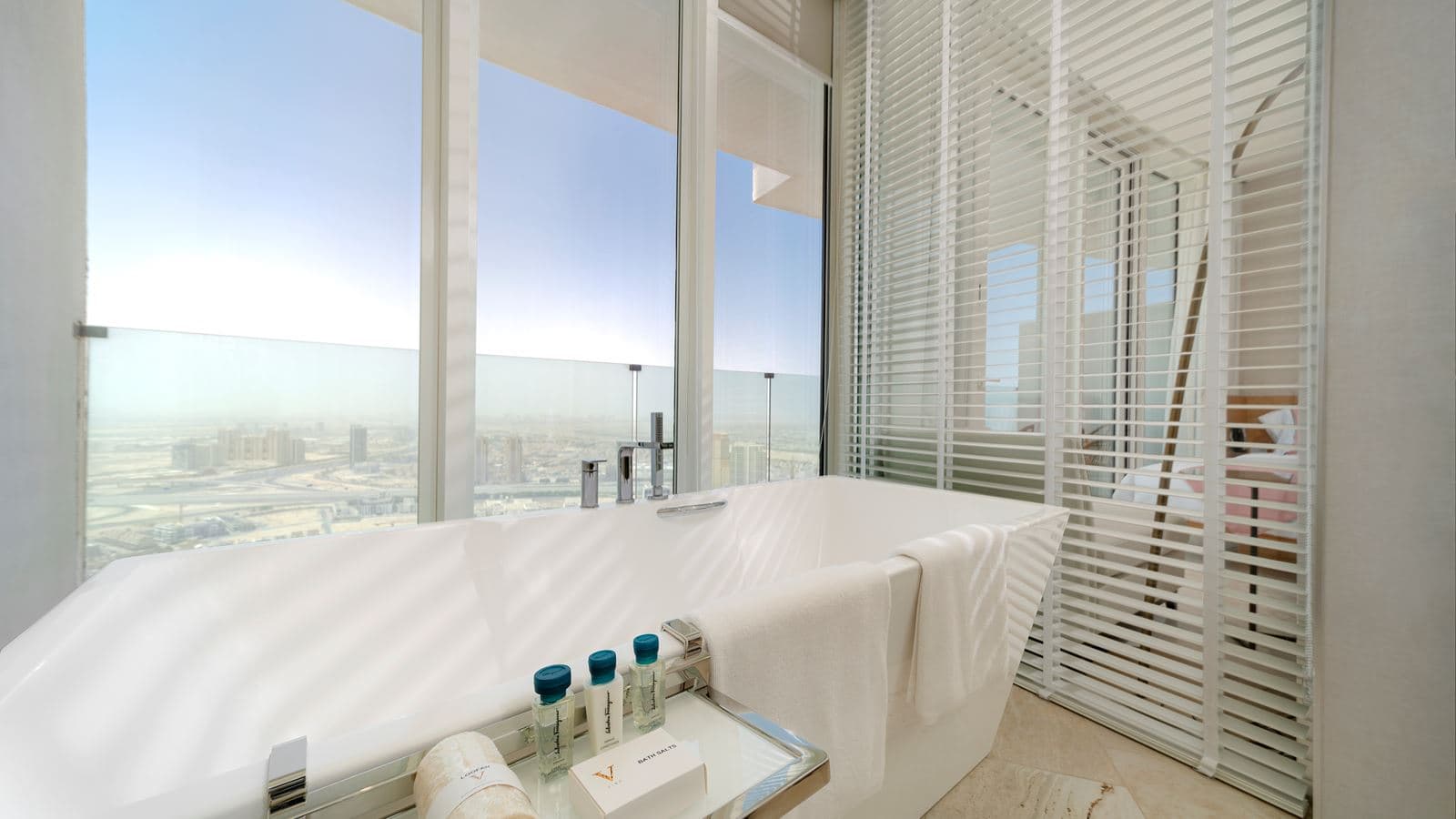 rooms-superior-room