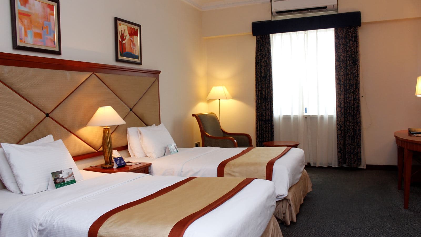 rooms-standard-room