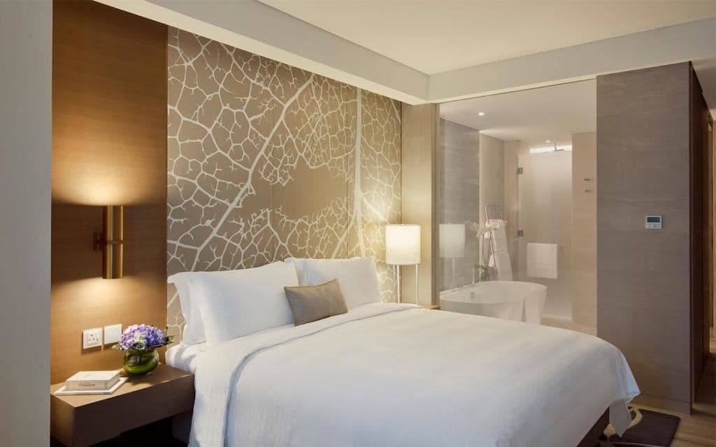 rooms-city-view-room