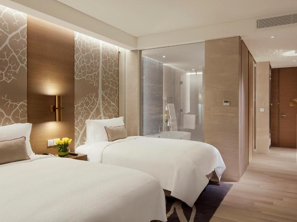 rooms-city-view-room