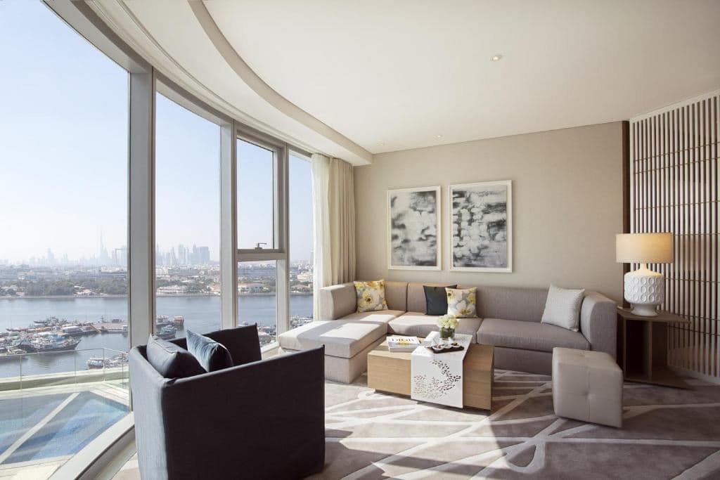 rooms-one-bedroom-suite-w-lounge-access