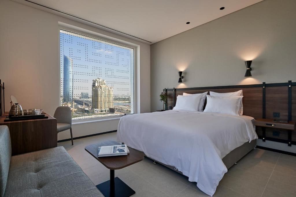 rooms-plus+-room